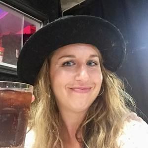 Meet your Posher, Jackie